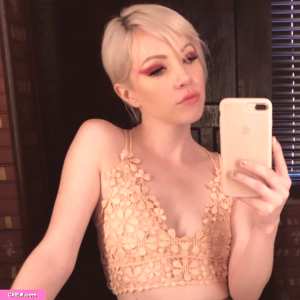 carly-rae-jepsen Nude OnlyFans Leaks