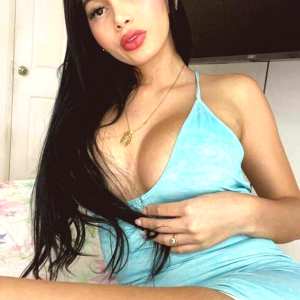 carolainvina Nude OnlyFans Leaks