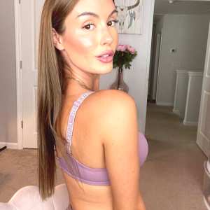 carolinawhite54 Nude OnlyFans Leaks