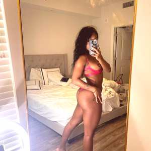 carribeanbooty Nude OnlyFans Leaks