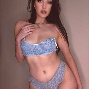 cassie-swallows Nude OnlyFans Leaks