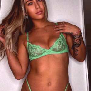 chantelle-warnock Nude OnlyFans Leaks