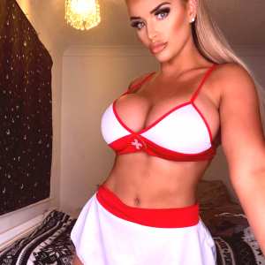 charlotte-knight Nude OnlyFans Leaks