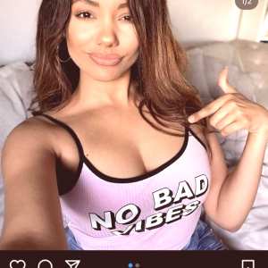 chian-reynolds Nude OnlyFans Leaks