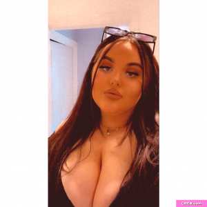 chloe-jade Nude OnlyFans Leaks