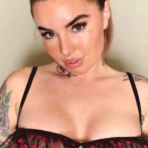 christymack Nude OnlyFans Leaks