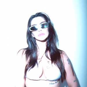 cleo-pires Nude OnlyFans Leaks