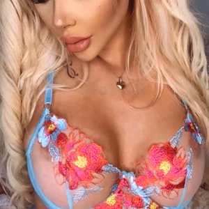 cristaxoxo Nude OnlyFans Leaks