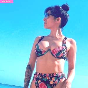 cristina-vee-valenzuela Nude OnlyFans Leaks