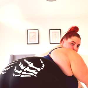 curvycamgirl22 Nude OnlyFans Leaks