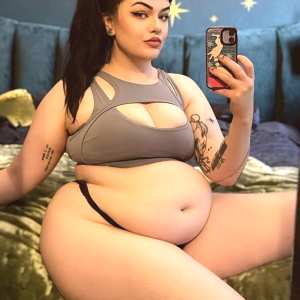 curvygothgf Nude OnlyFans Leaks