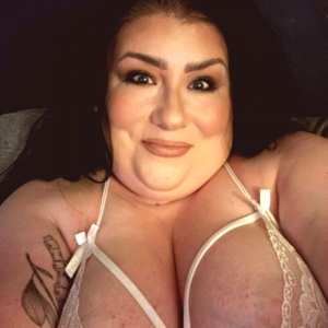 curvypapayaofficial Nude OnlyFans Leaks