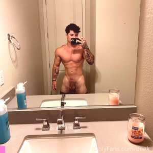 deek-aesthetic Nude OnlyFans Leaks