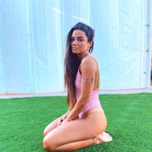 delfi-granatto Nude OnlyFans Leaks