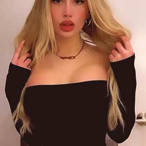 dressupblondie Nude OnlyFans Leaks