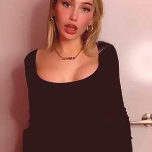 dressupblondie Nude OnlyFans Leaks