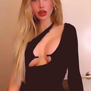 dressupblondie Nude OnlyFans Leaks