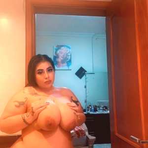 dxbyuna19 Nude OnlyFans Leaks