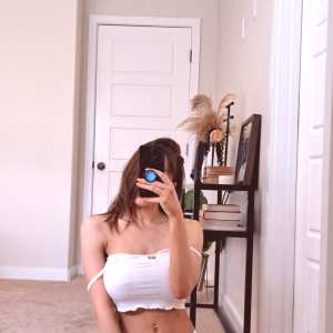 e-lizzabethx-4 Nude OnlyFans Leaks