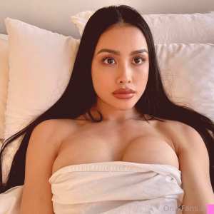 elaine-thi Nude OnlyFans Leaks