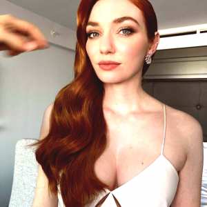 eleanor-tomlinson Nude OnlyFans Leaks