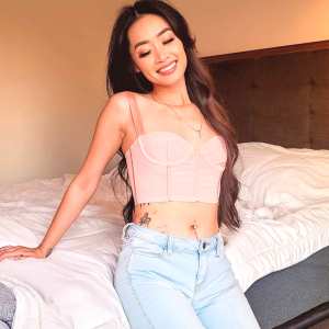 elizabeth-tran Nude OnlyFans Leaks