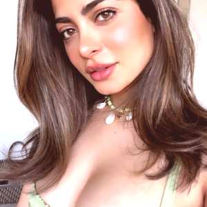 emeraude-toubia Nude OnlyFans Leaks