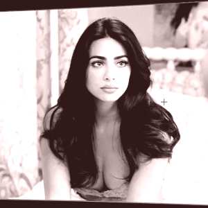 emeraude-toubia Nude OnlyFans Leaks