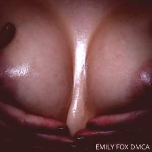 emily-fox-official Nude OnlyFans Leaks