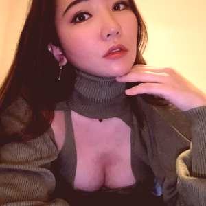 emily-wang Nude OnlyFans Leaks