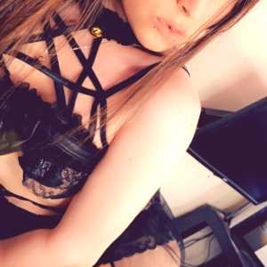 emilyroseiv Nude OnlyFans Leaks