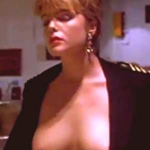 erika-eleniak Nude OnlyFans Leaks