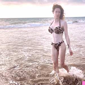 esme-bianco Nude OnlyFans Leaks