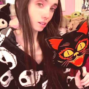 eugenia-cooney Nude OnlyFans Leaks