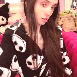 eugenia-cooney Nude OnlyFans Leaks