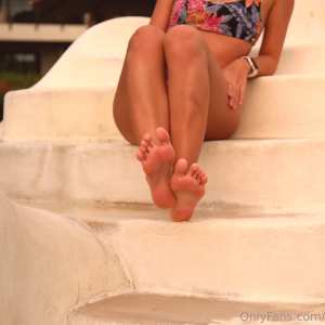 eurasian-feet Nude OnlyFans Leaks