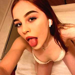 eva-percy Nude OnlyFans Leaks