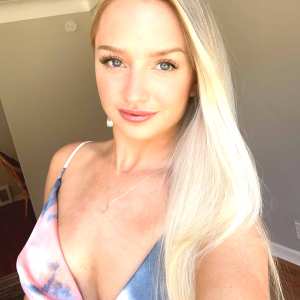 evie-summers Nude OnlyFans Leaks