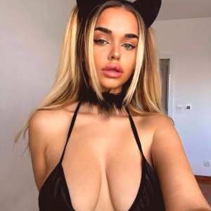 fantasylucy Nude OnlyFans Leaks