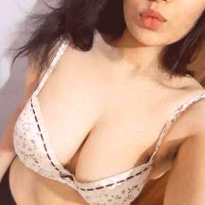 farihapriyam Nude OnlyFans Leaks