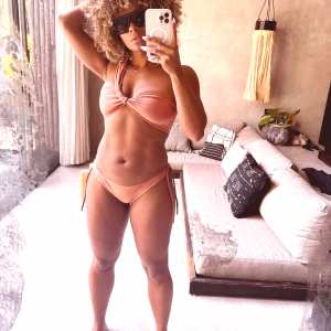 fleur-east Nude OnlyFans Leaks