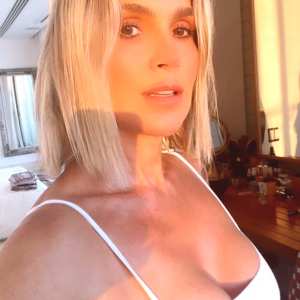 flvia-alessandra Nude OnlyFans Leaks