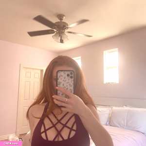 francesca-capaldi Nude OnlyFans Leaks