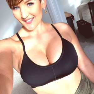 freehannahbrooks-5 Nude OnlyFans Leaks