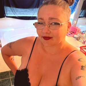 frostymomma86 Nude OnlyFans Leaks