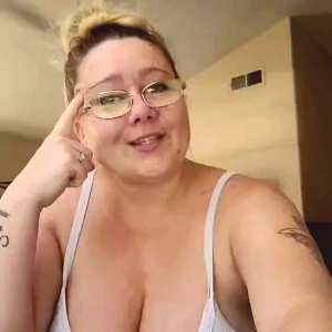 frostymomma86 Nude OnlyFans Leaks