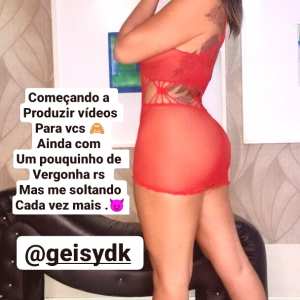 geisy-dk Nude OnlyFans Leaks