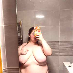 growing-piggy1305 Nude OnlyFans Leaks