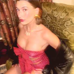 hailey-baldwin-bieber Nude OnlyFans Leaks