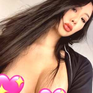 hana-bee Nude OnlyFans Leaks